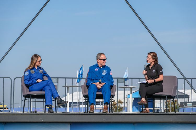 NASA Astronauts in Avalon, Australia 