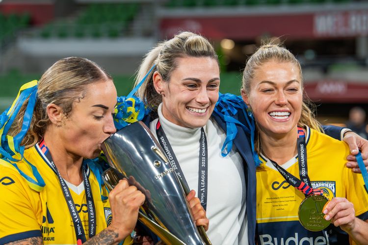 Central Coast Mariners Vs Melbourne Victory in Australia
